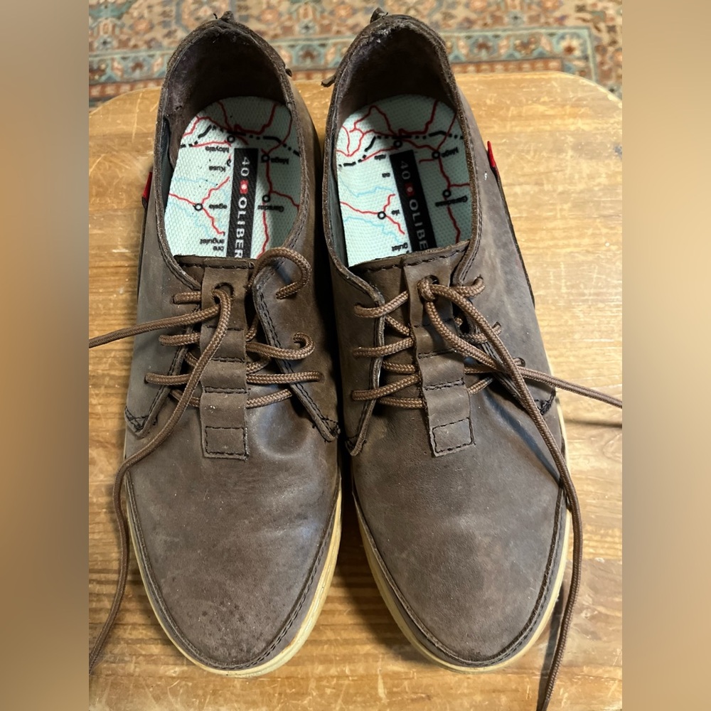 Oliberte’ Men’s Leather Oxford Lace Shoe Sneaker, EUC, Casual EU SIZE 40, US 7